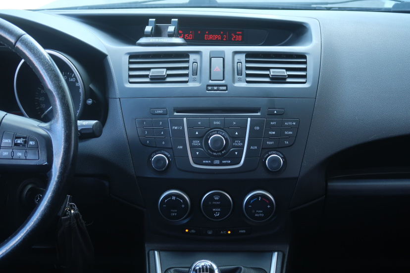 Mazda 5, 2011