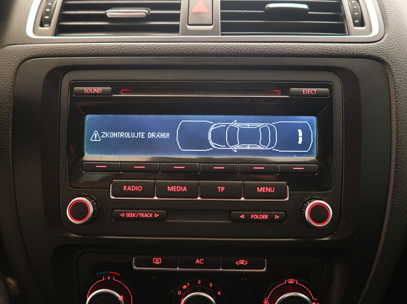 Volkswagen Jetta, 2011