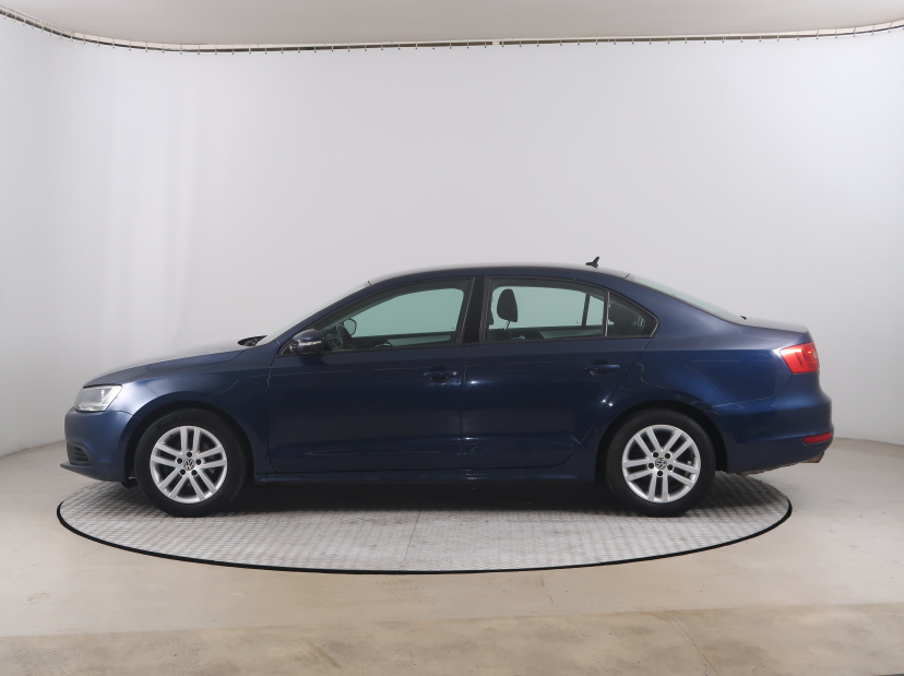 Volkswagen Jetta, 2011