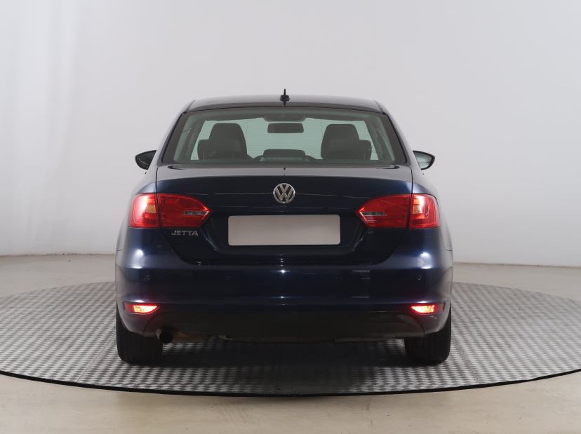 Volkswagen Jetta, 2011