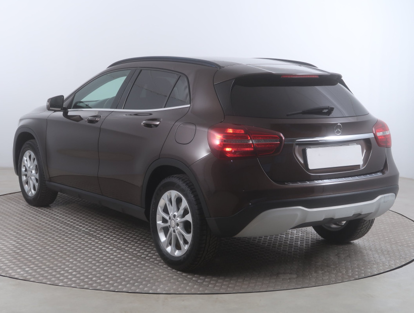 Mercedes-Benz GLA, 2017