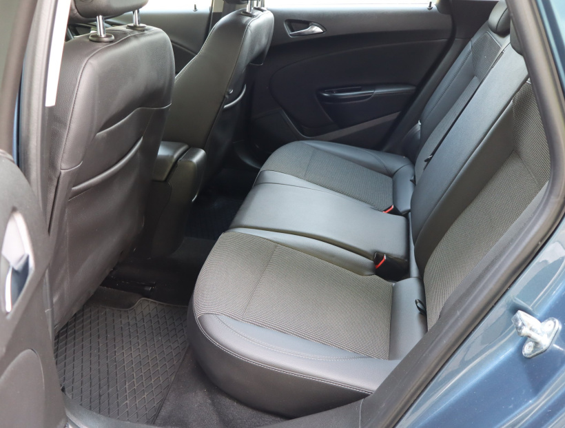 Opel Astra, 2014