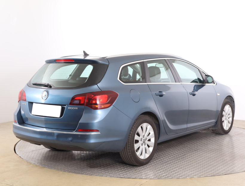 Opel Astra, 2014
