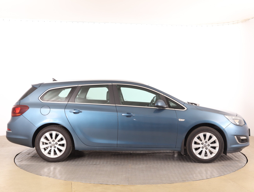 Opel Astra, 2014