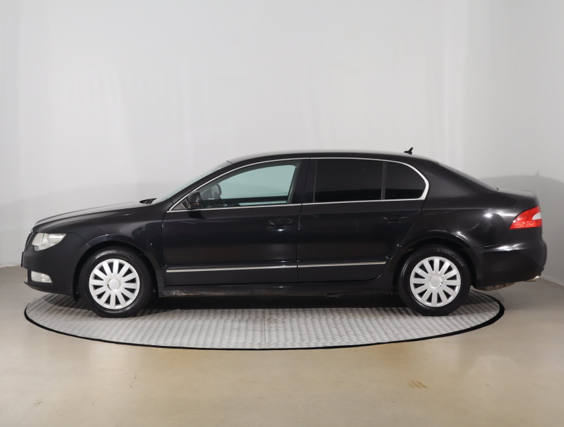 Škoda Superb, 2010