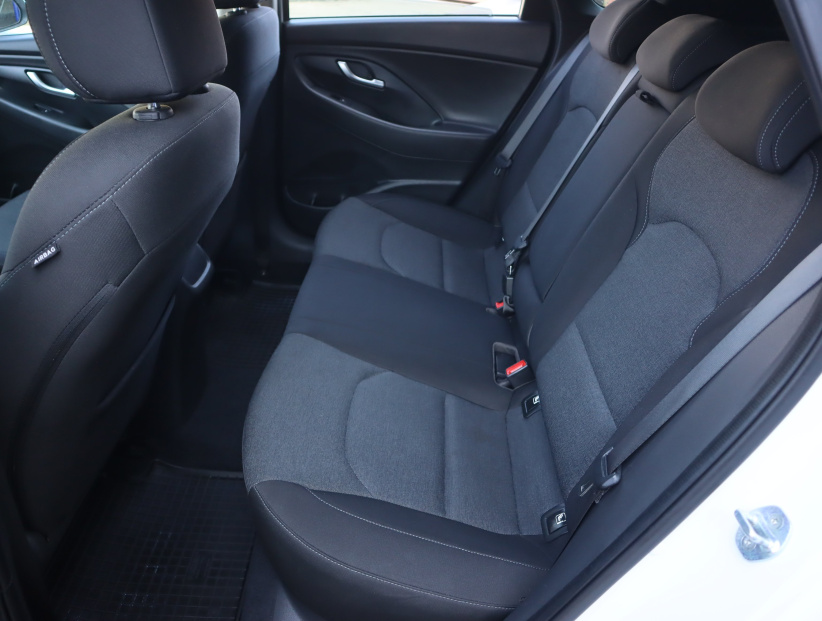 Hyundai i30, 2022