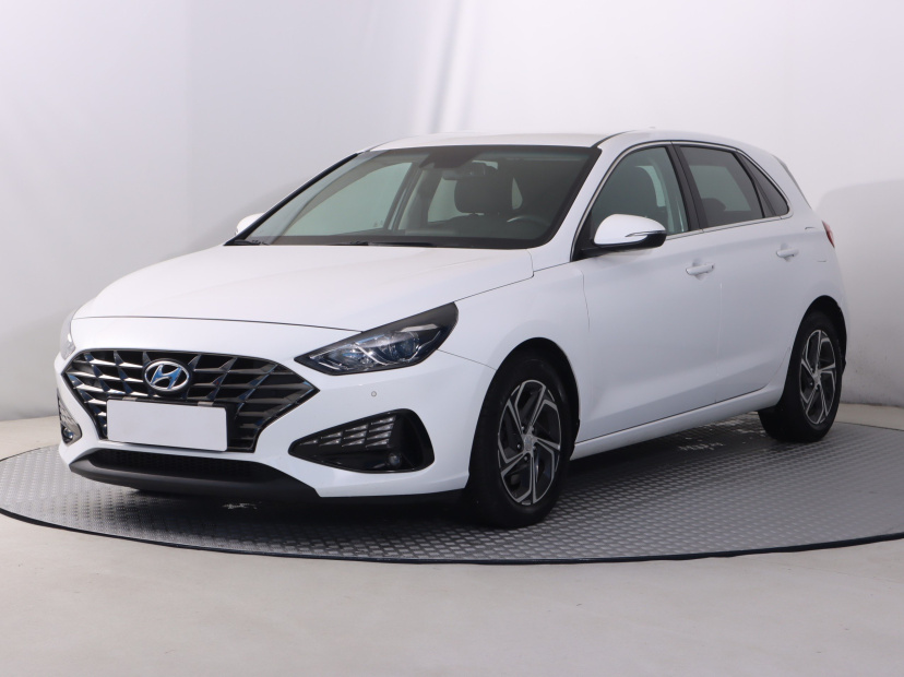 Hyundai i30, 2022