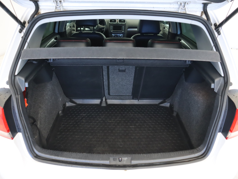 Volkswagen Golf, 2011