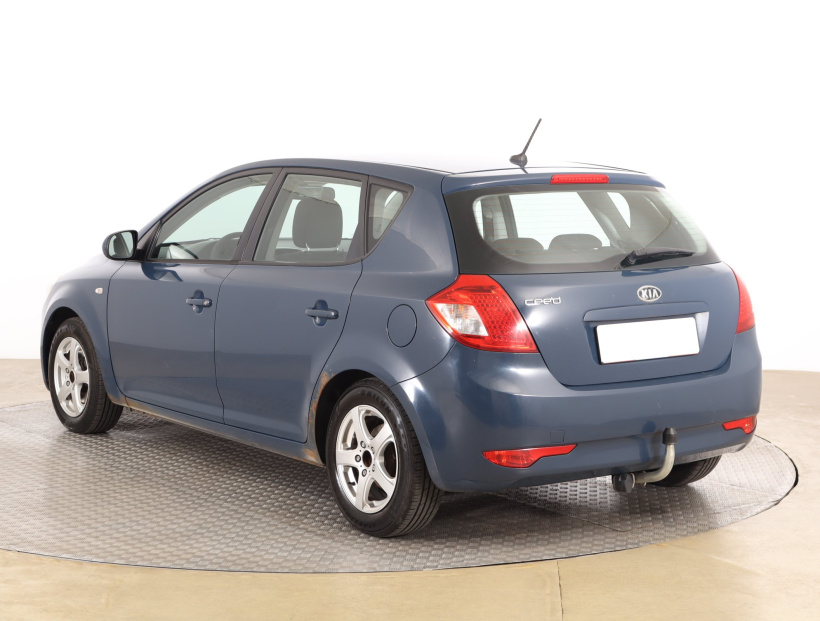 Kia Ceed, 2010