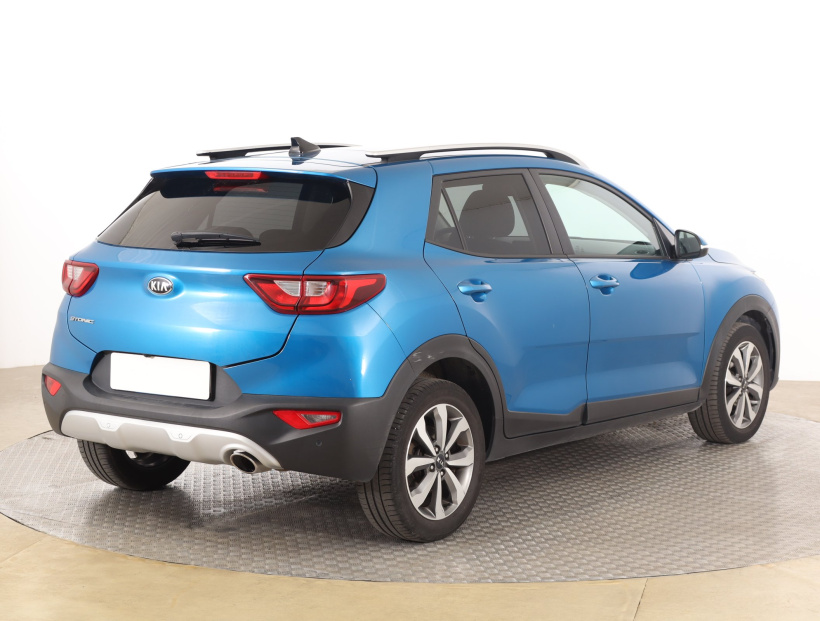 Kia Stonic, 2021