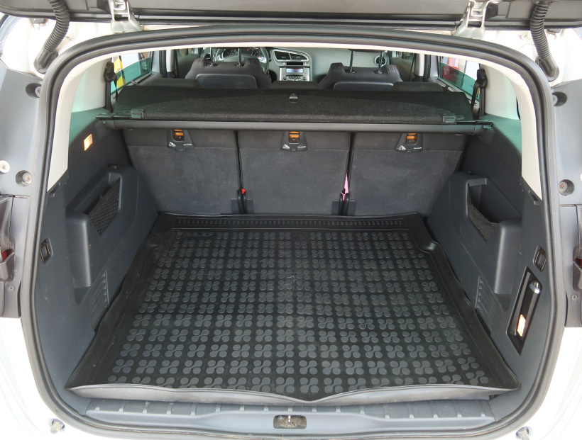 Peugeot 5008, 2013