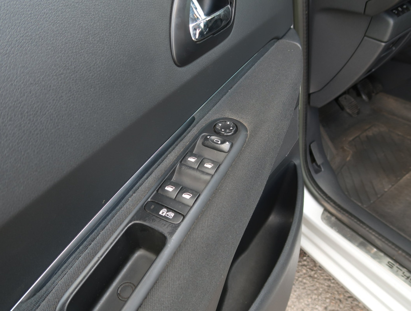 Peugeot 5008, 2013