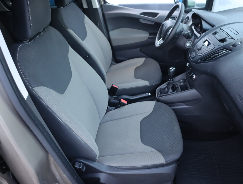 Ford Tourneo Courier, 2019