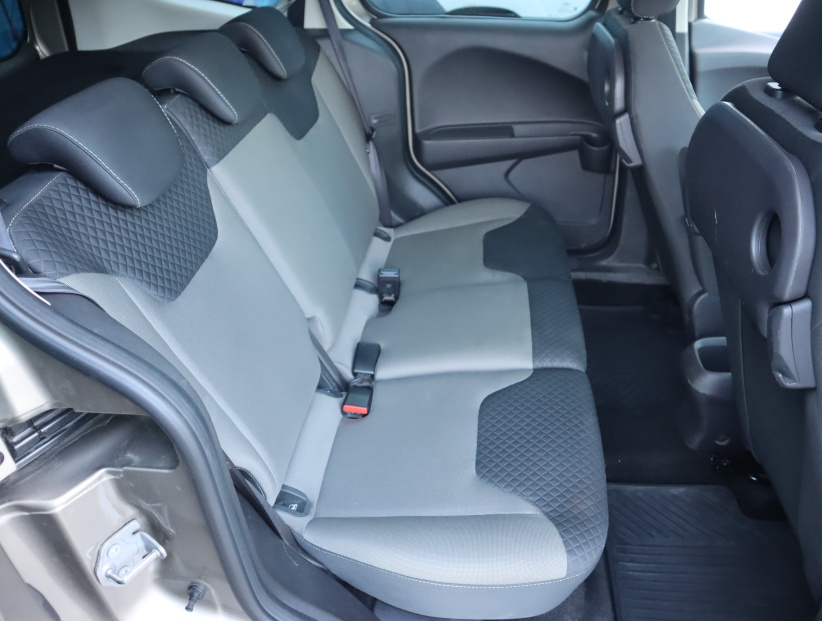 Ford Tourneo Courier, 2019