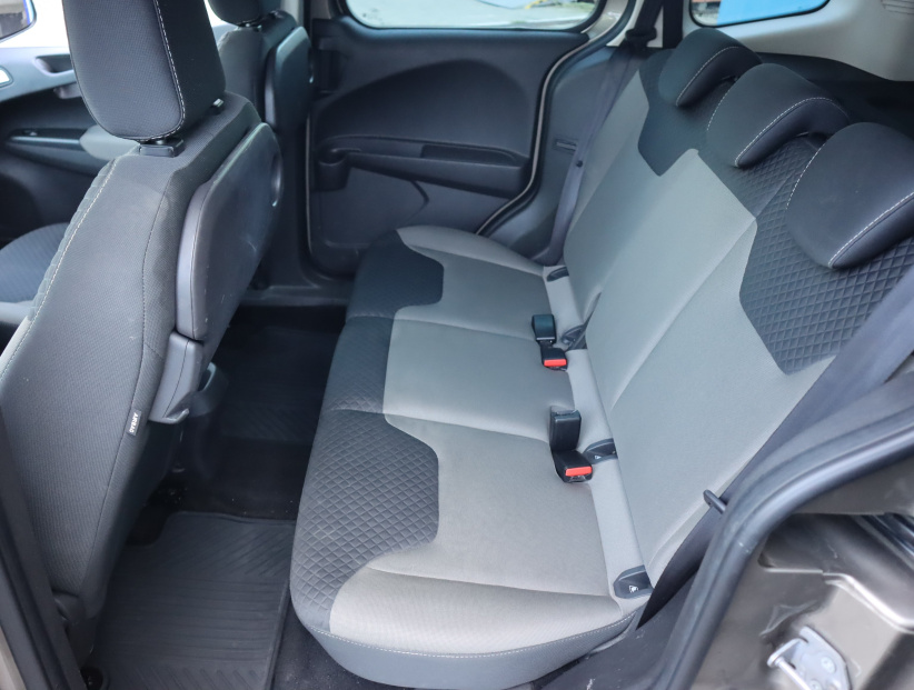 Ford Tourneo Courier, 2019