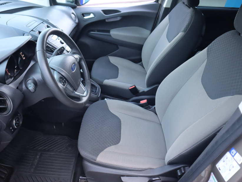 Ford Tourneo Courier, 2019