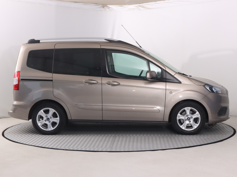 Ford Tourneo Courier, 2019