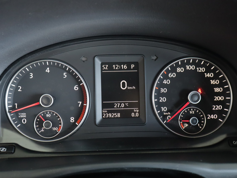 Volkswagen Touran, 2011
