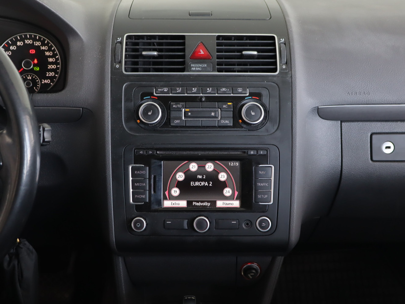 Volkswagen Touran, 2011