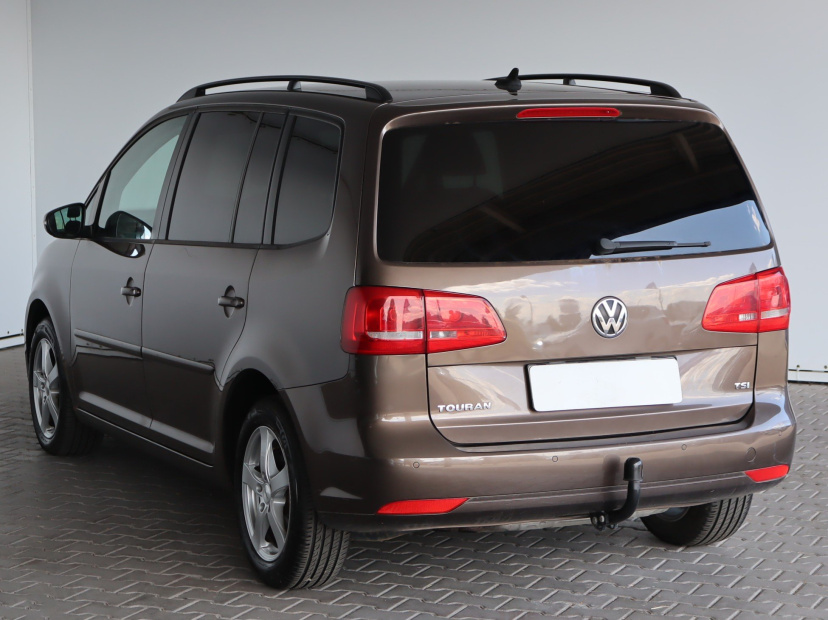 Volkswagen Touran, 2011