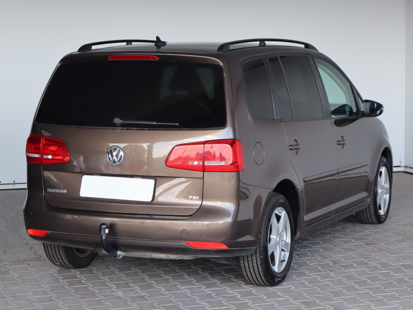 Volkswagen Touran, 2011