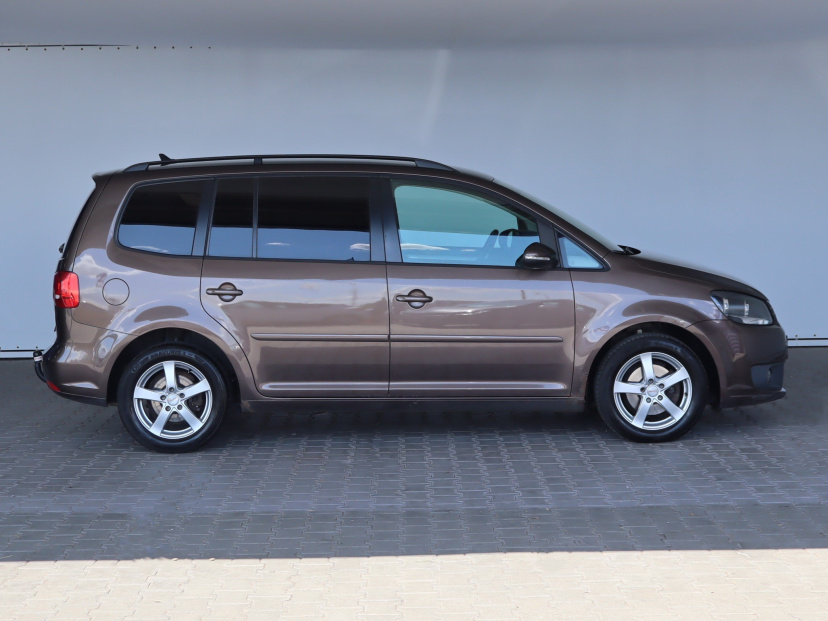 Volkswagen Touran, 2011