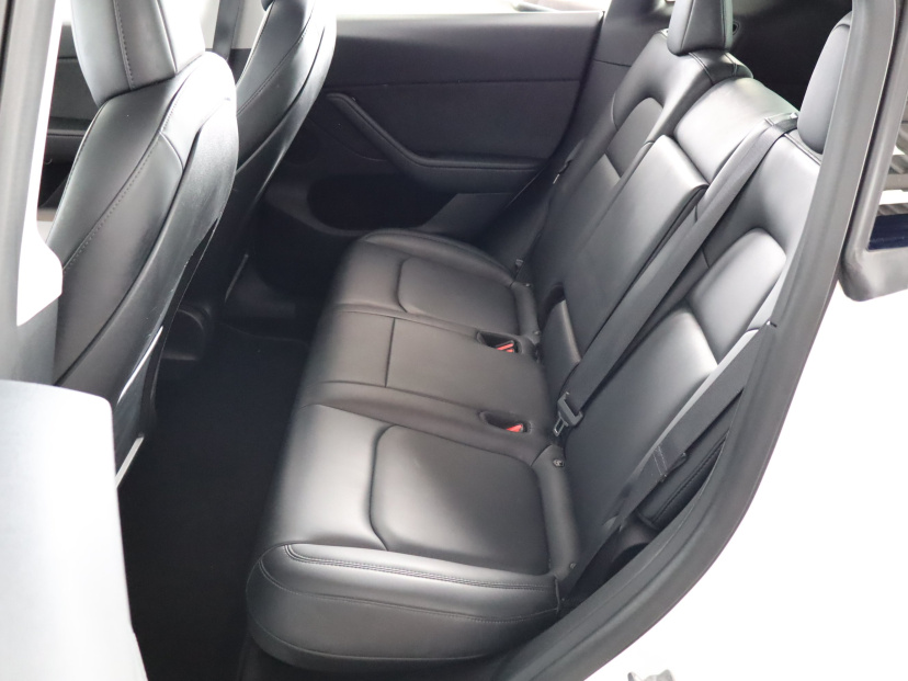 Tesla Model Y, 2021