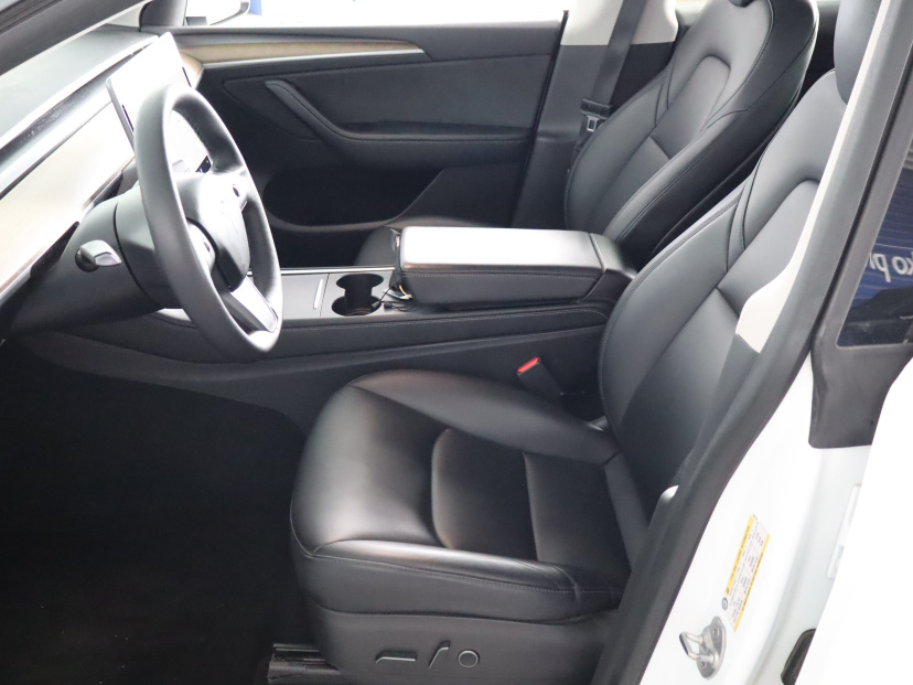 Tesla Model Y, 2021