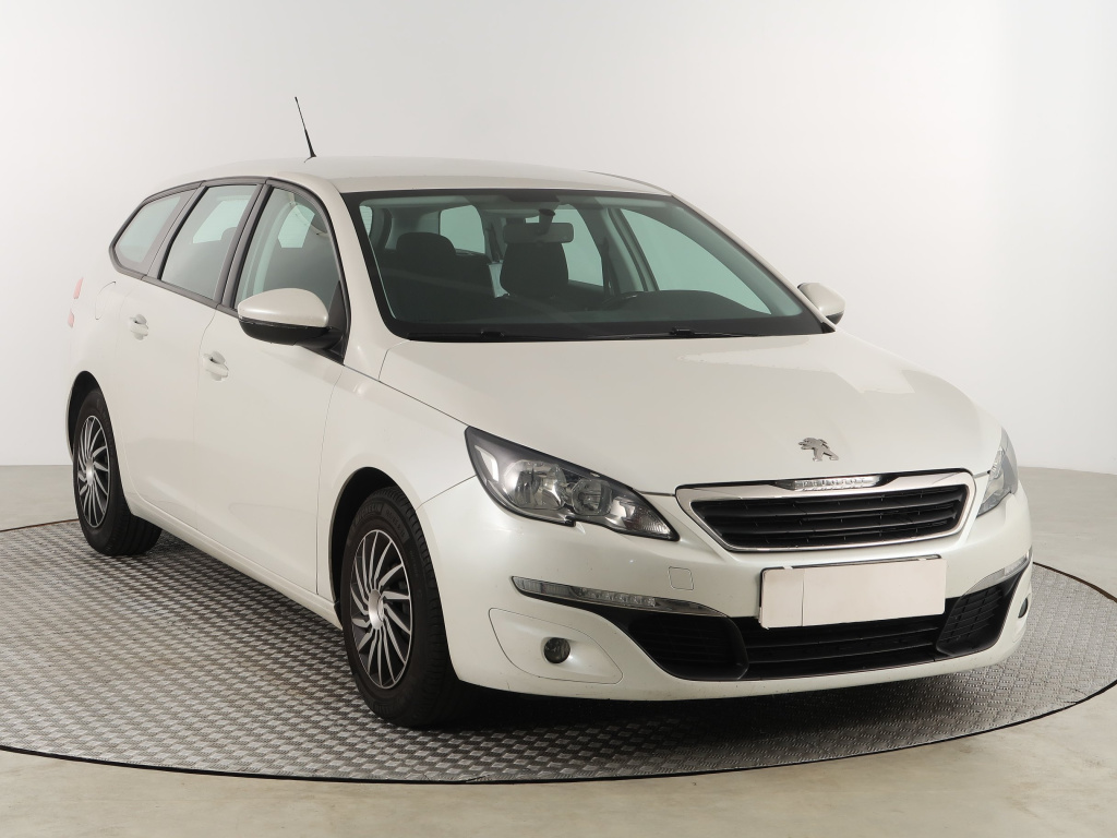 Peugeot 308, 2015