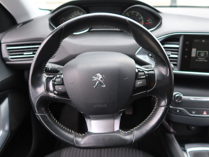 Peugeot 308, 2015
