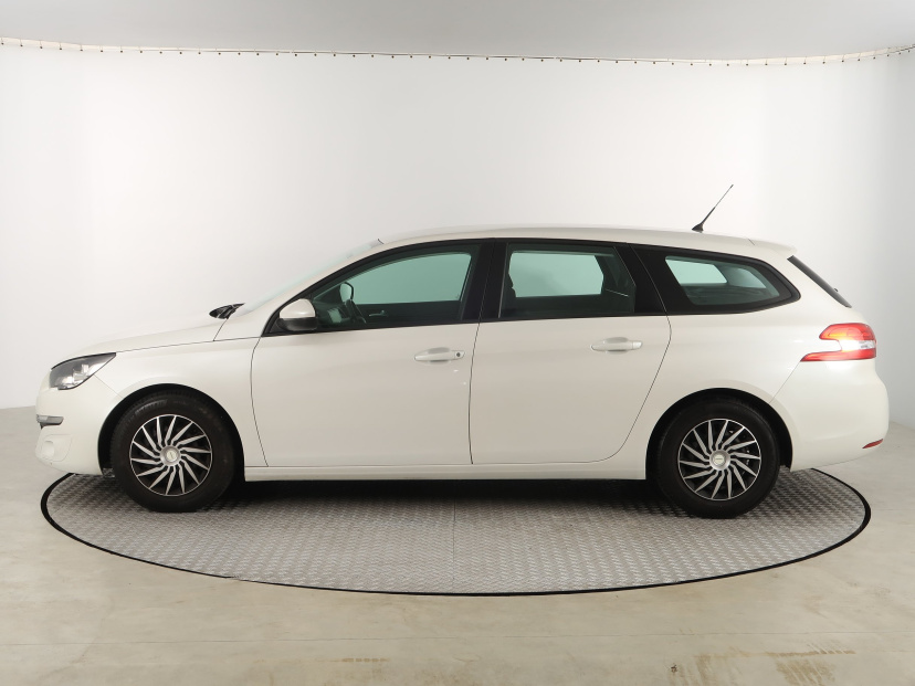 Peugeot 308, 2015