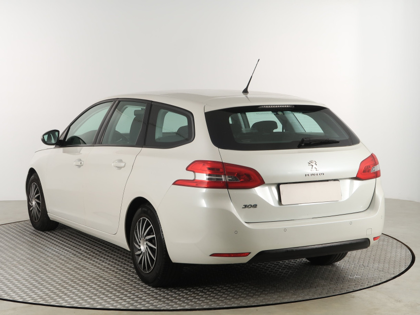 Peugeot 308, 2015