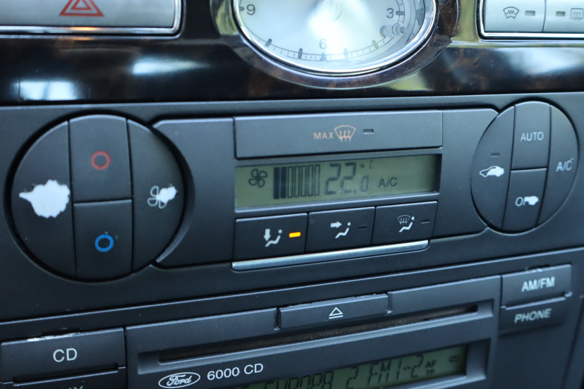 Ford Mondeo, 2004