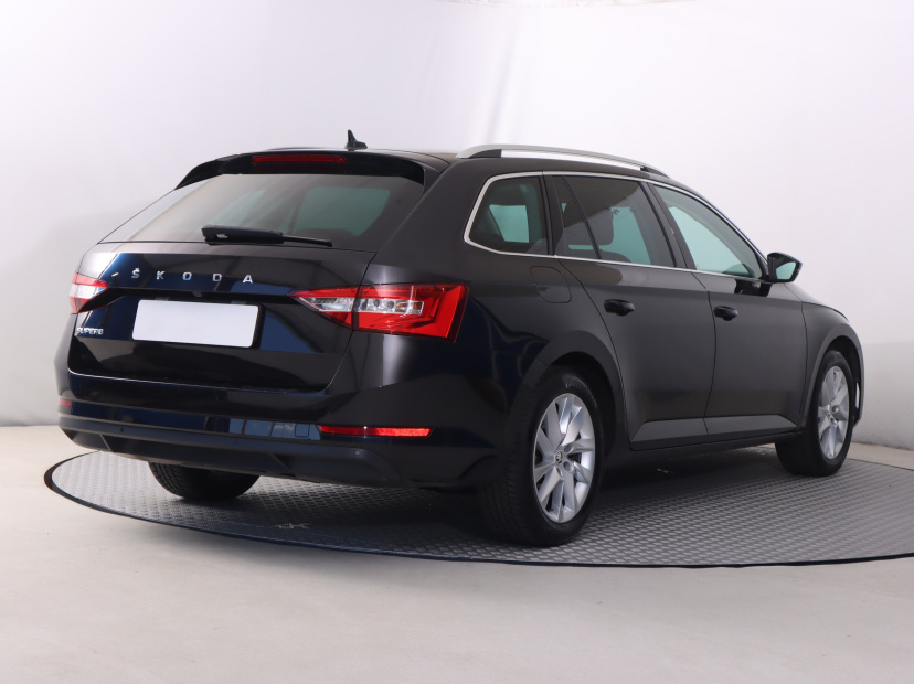 Škoda Superb, 2023