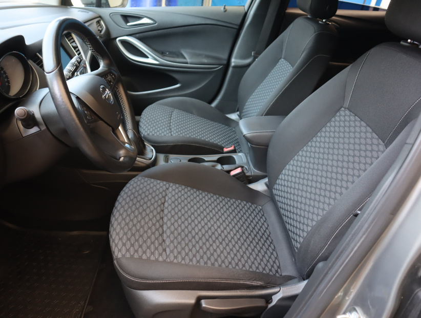 Opel Astra, 2017