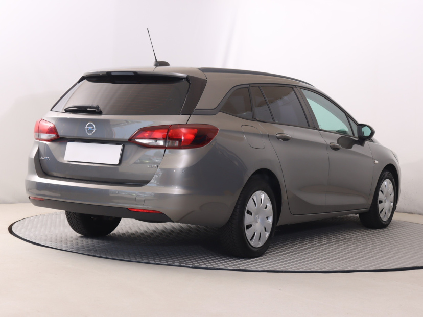 Opel Astra, 2017