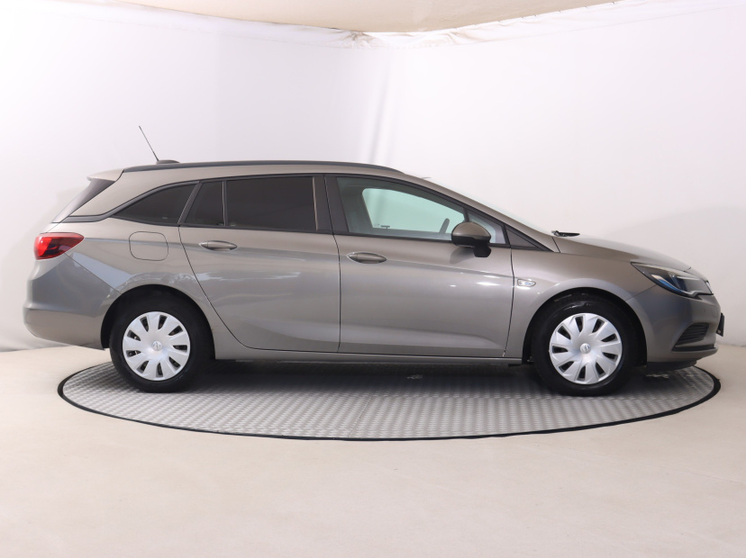 Opel Astra, 2017