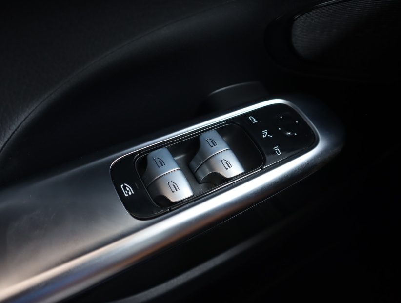 Mercedes-Benz C, 2022