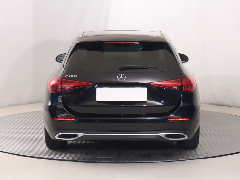 Mercedes-Benz C, 2022