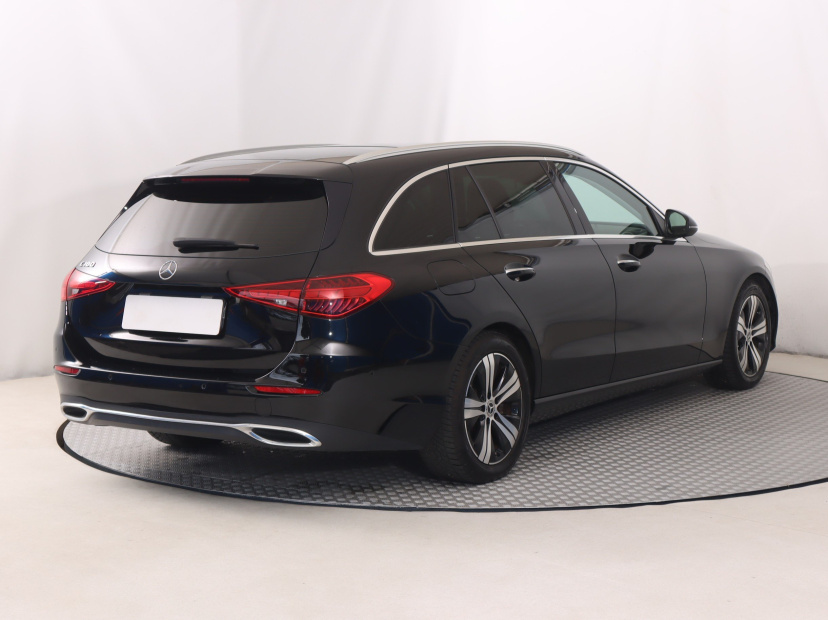 Mercedes-Benz C, 2022