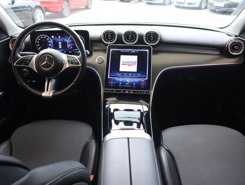 Mercedes-Benz C, 2022