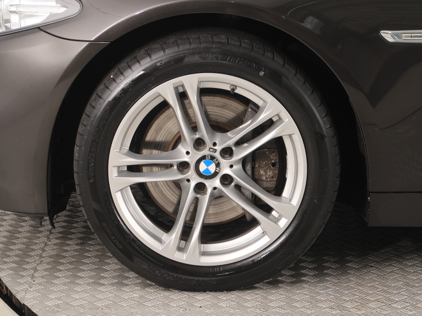 BMW 5, 2015