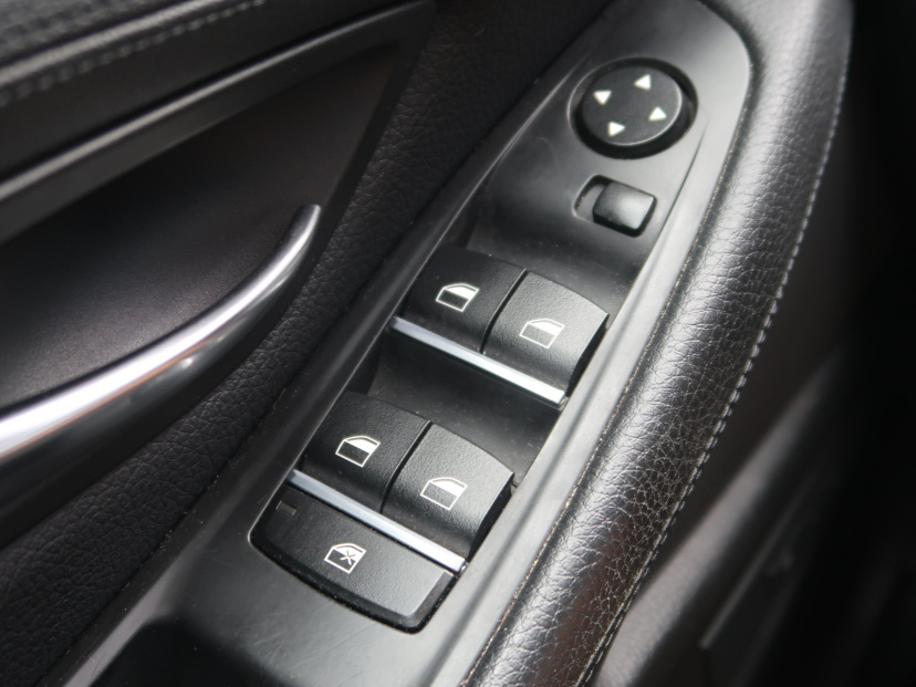 BMW 5, 2015