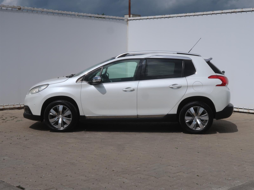 Peugeot 2008, 2013