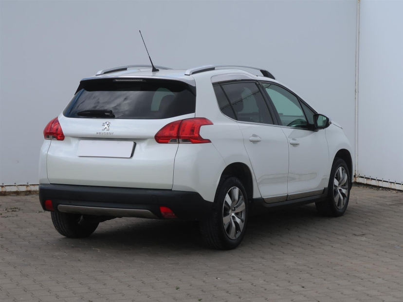 Peugeot 2008, 2013