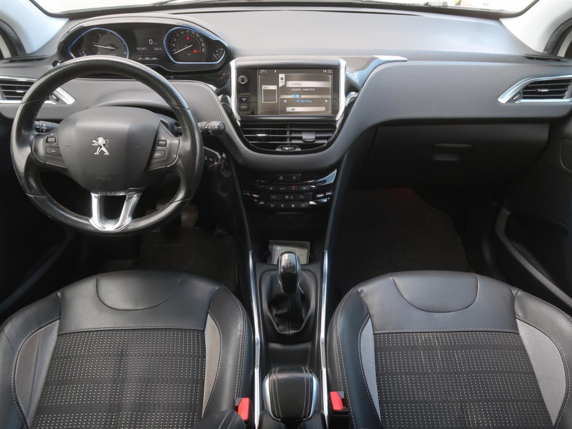 Peugeot 2008, 2013