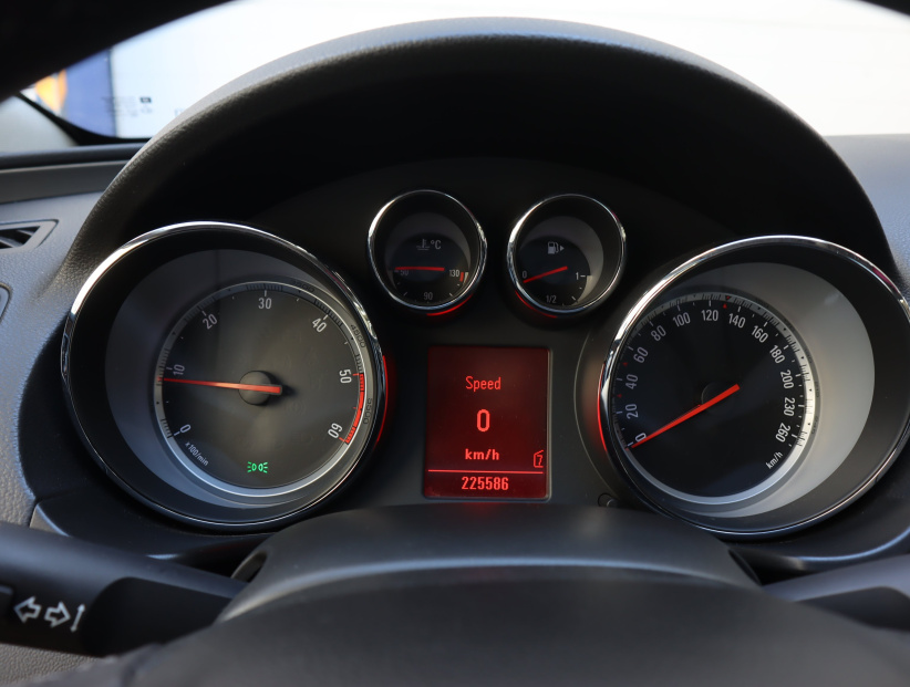 Opel Insignia, 2010