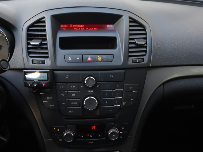 Opel Insignia, 2010