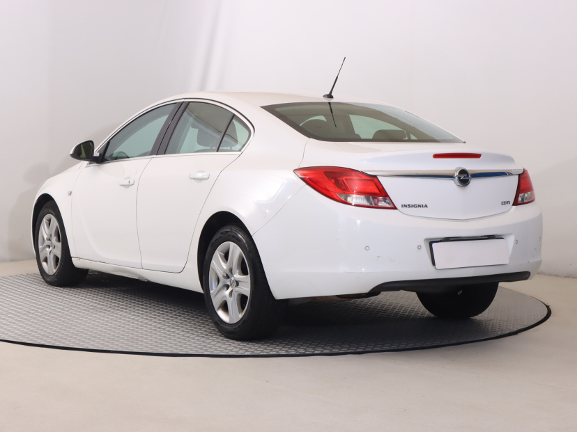 Opel Insignia, 2010