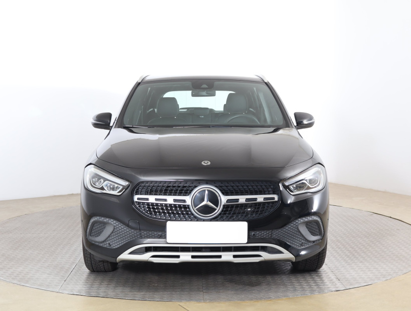 Mercedes-Benz GLA, 2022